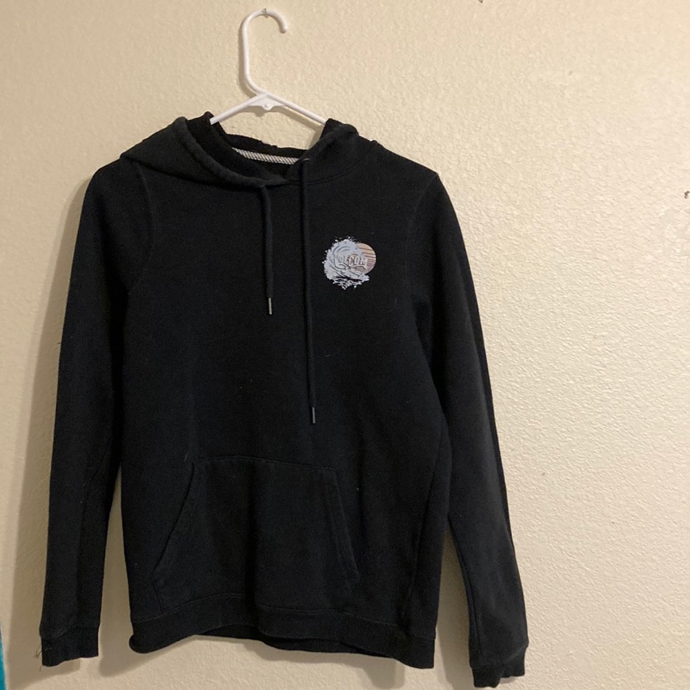 Black sweatshirt with wave TILLYS and VOLCOM